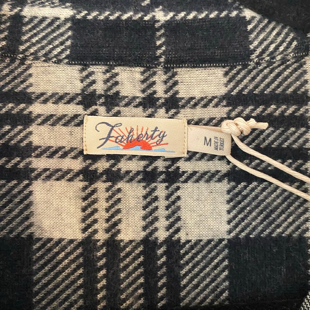 NWT Faherty Navy Cream Legend Sweater Shirt Button Down Women's size Medium - Picture 3 of 10
